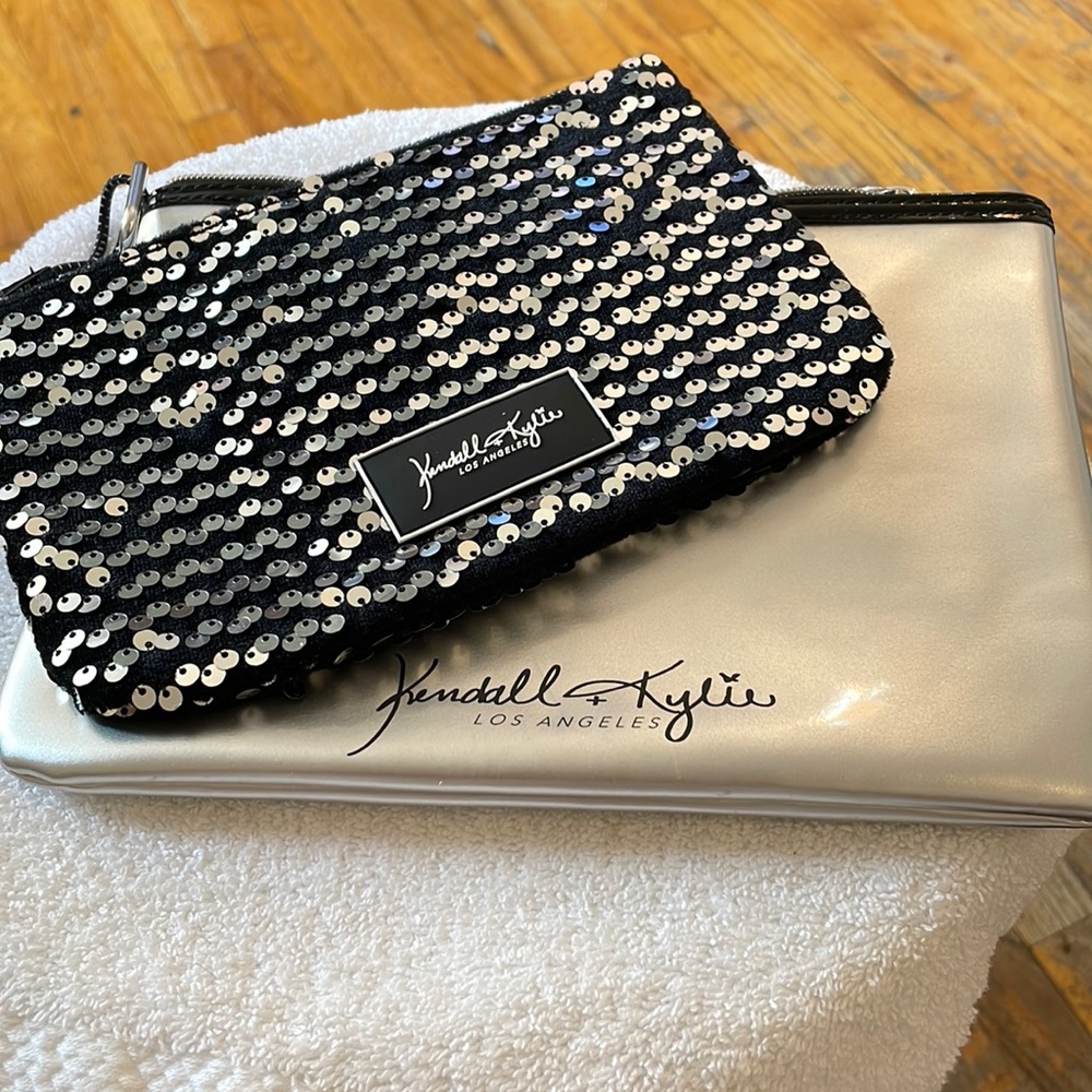 Kendall & Kylie Los Angeles 2 Piece Makeup Case Bag Set Sequins Black Silver